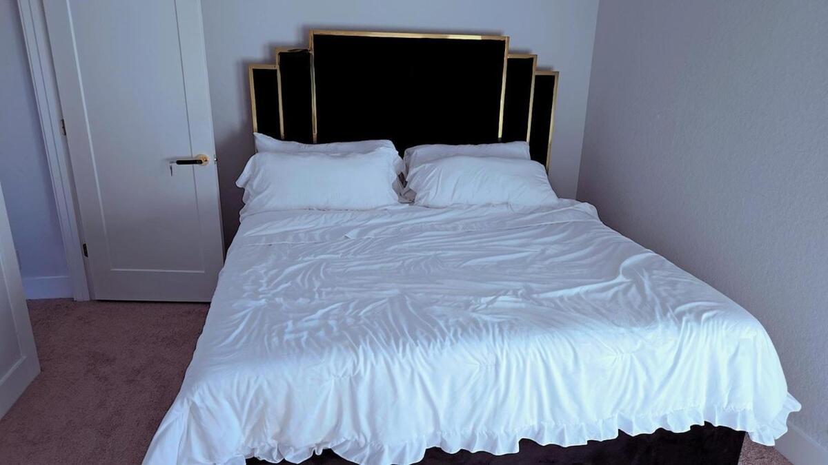 Elegant Luxury In Uptown Villa *