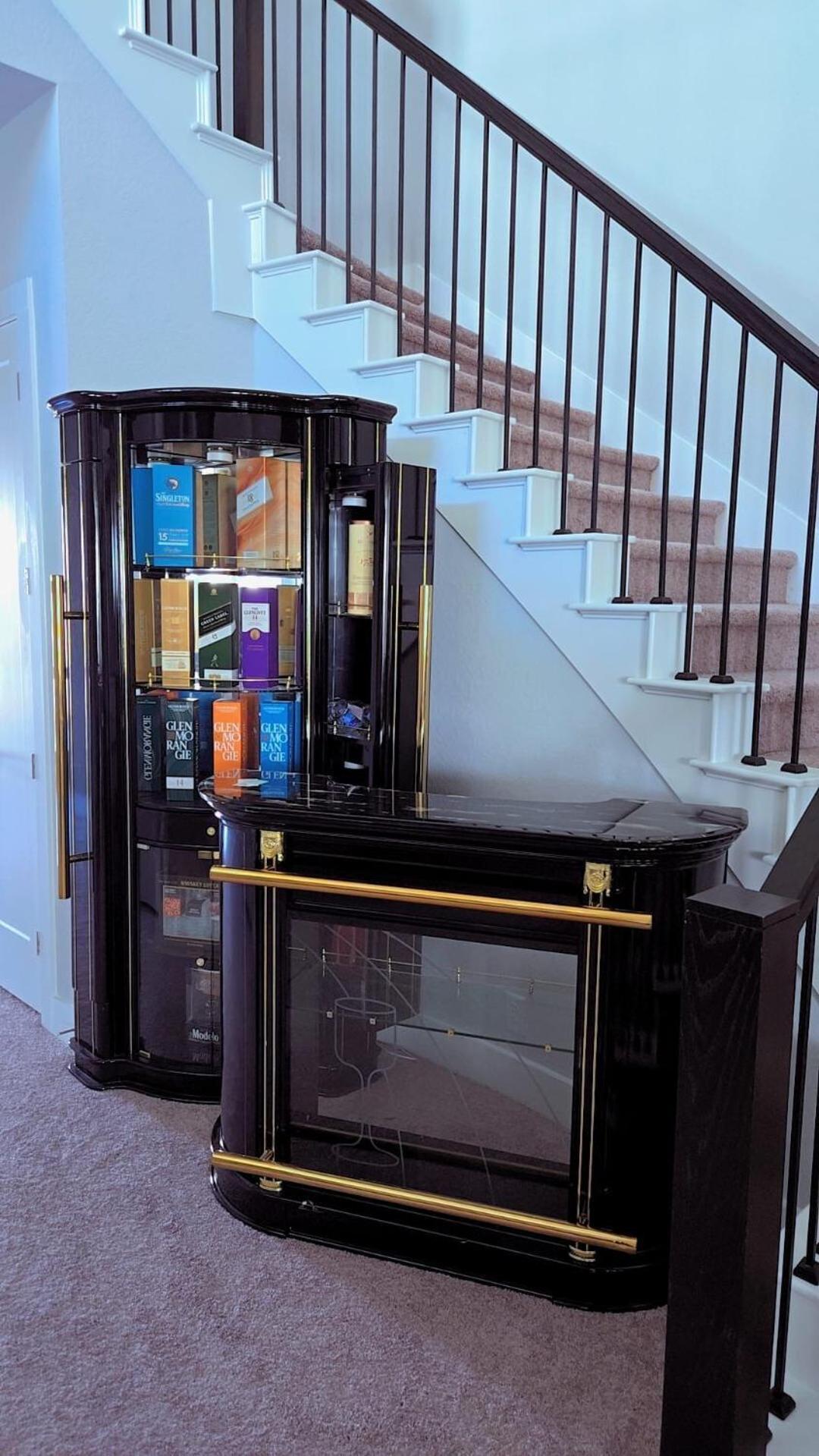 Elegant Luxury In Uptown