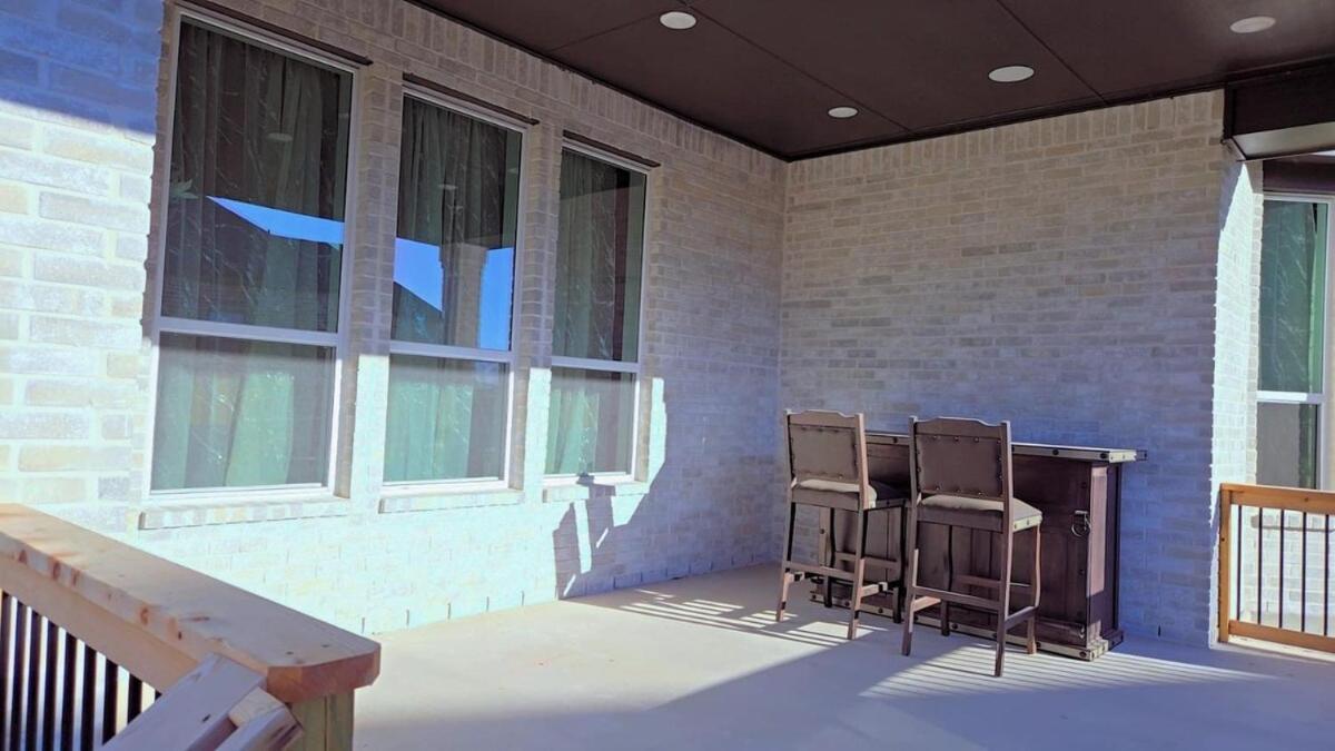 Elegant Luxury In Uptown Villa San Antonio