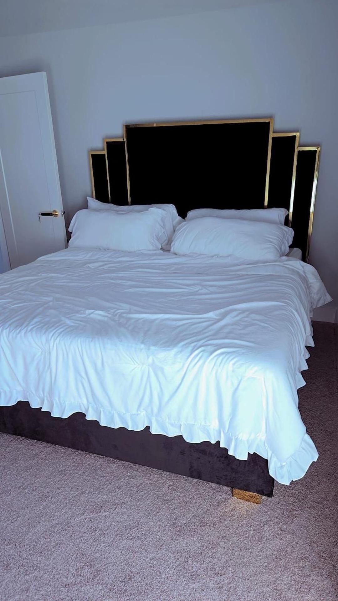 Elegant Luxury In Uptown