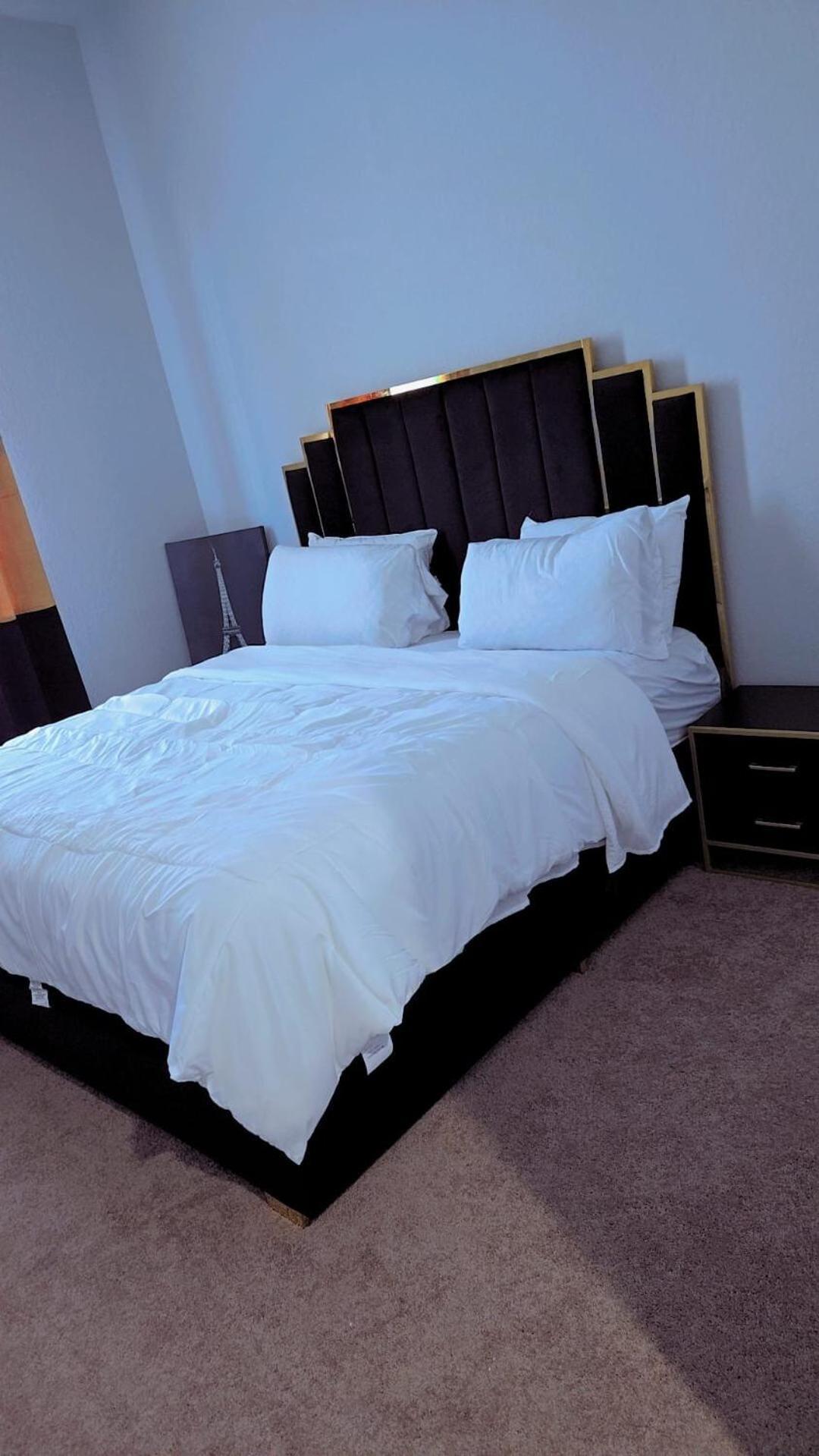 Elegant Luxury In Uptown Villa