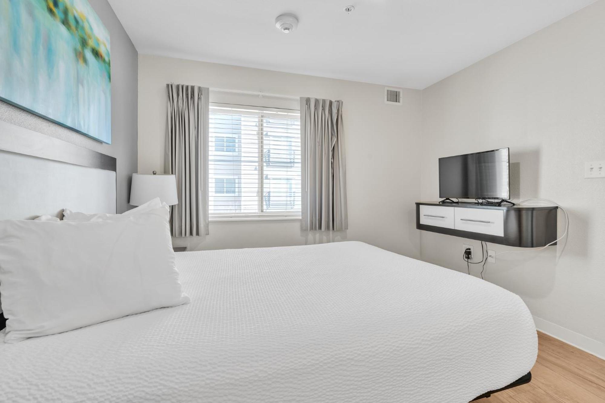 Simplicity At The Rim 1221 I Comfy 2 Bed 2 Bath Apartment *