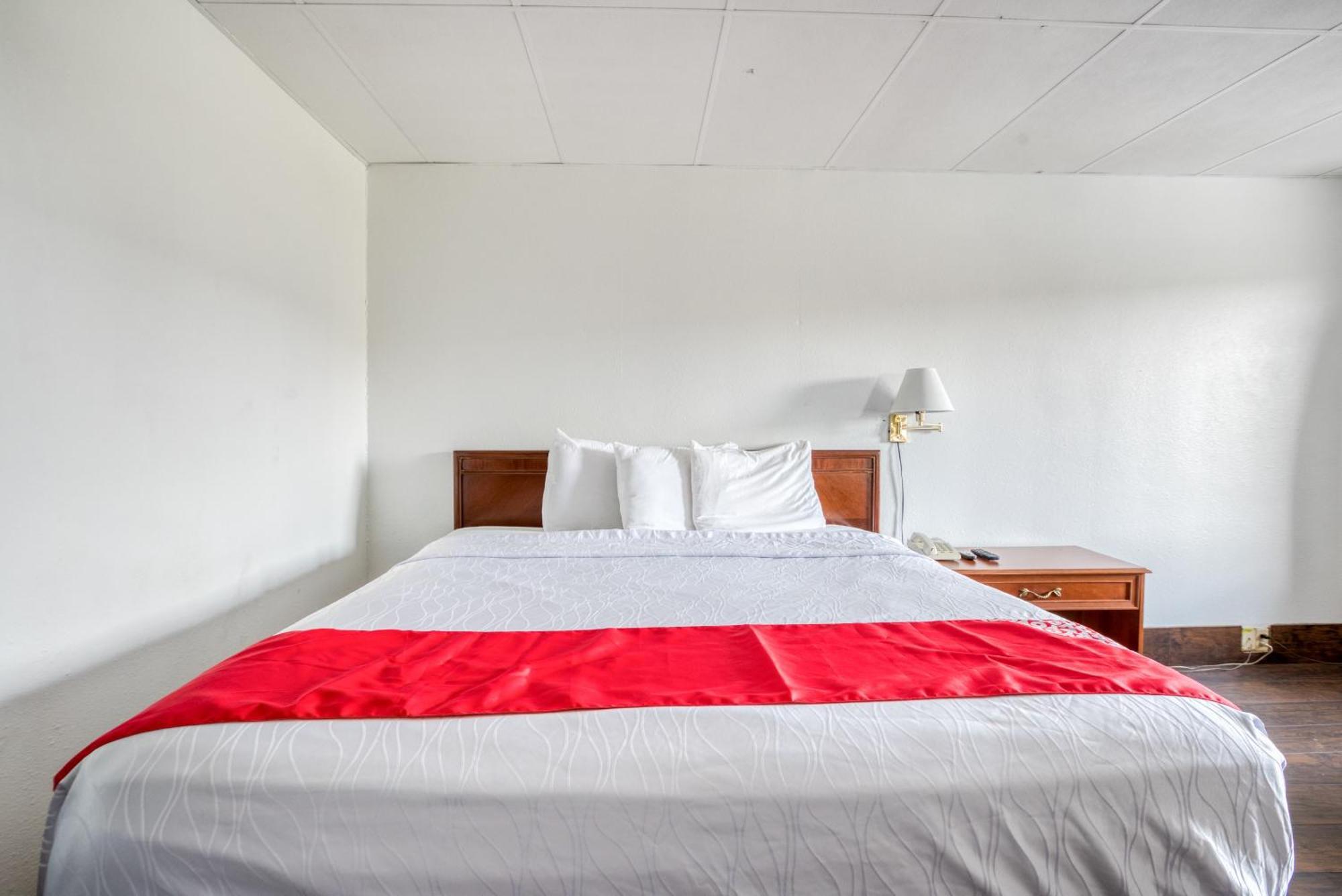 Oyo Lackland Air Force Base West Hotel 2*