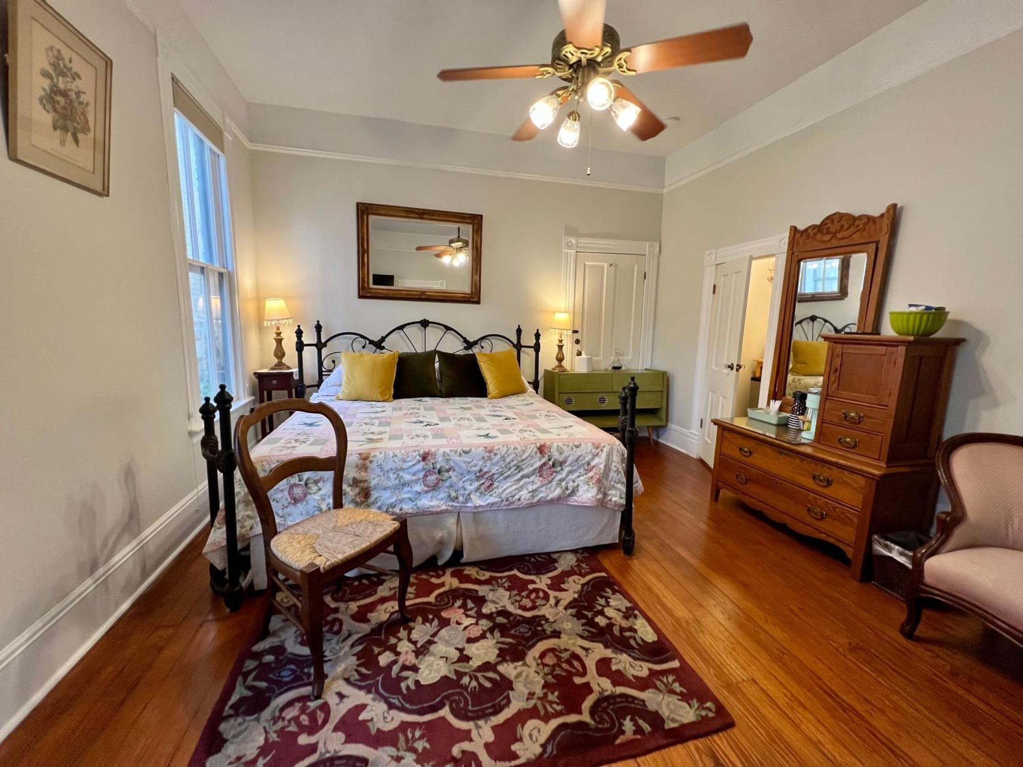 Bed & Breakfast Brackenridge House 3*