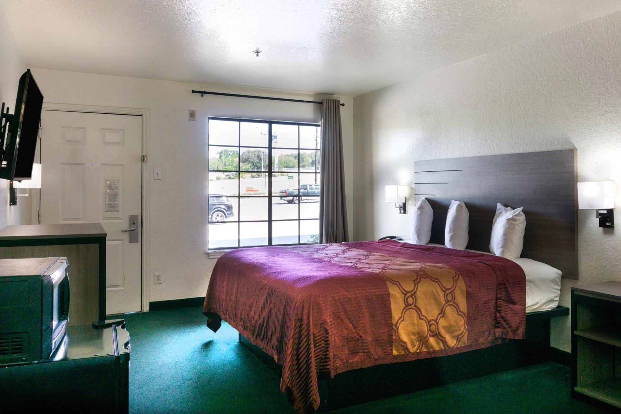 Oyo & Medical Center Hotel San Antonio