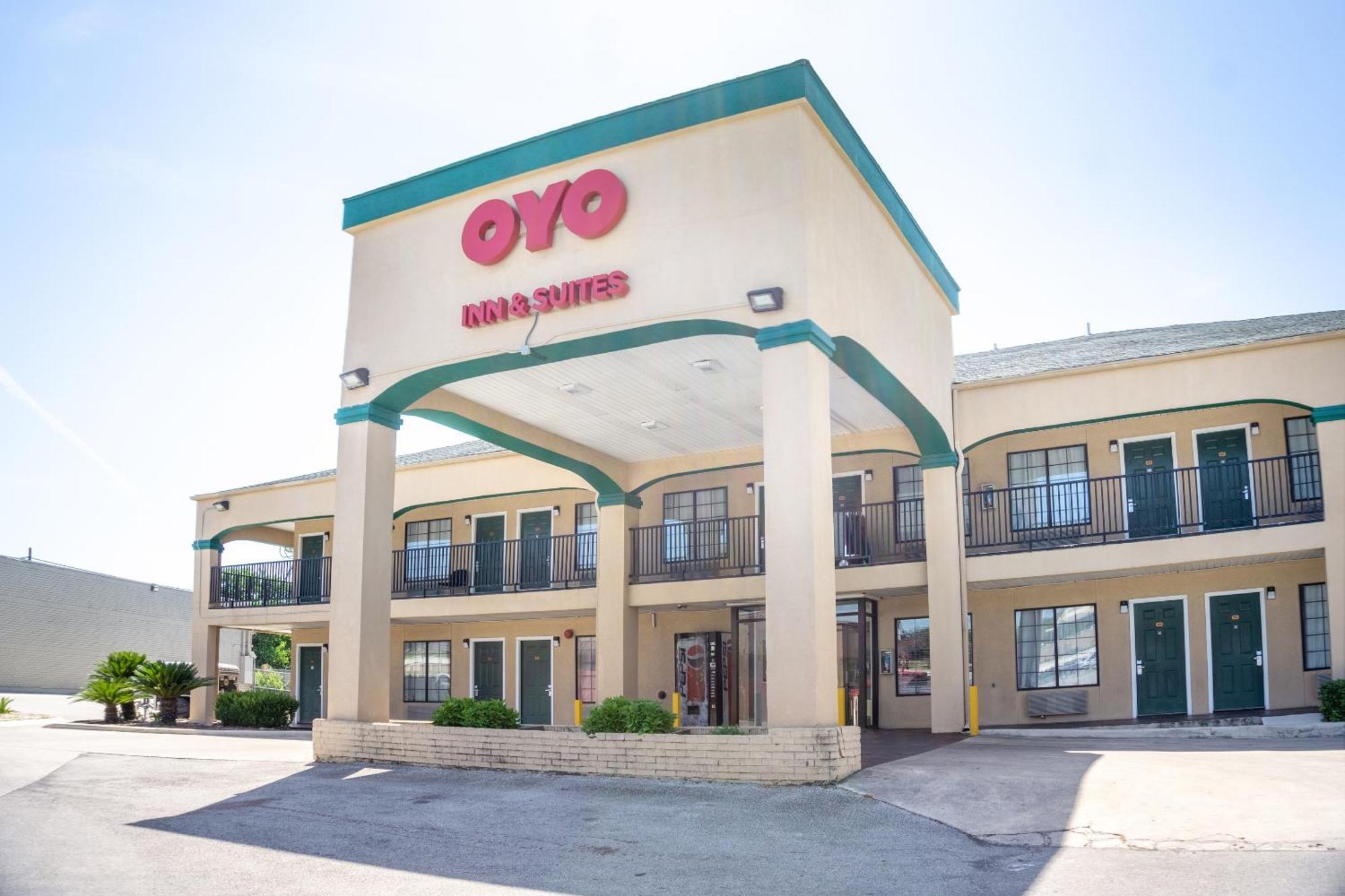 Oyo & Medical Center Hotel San Antonio