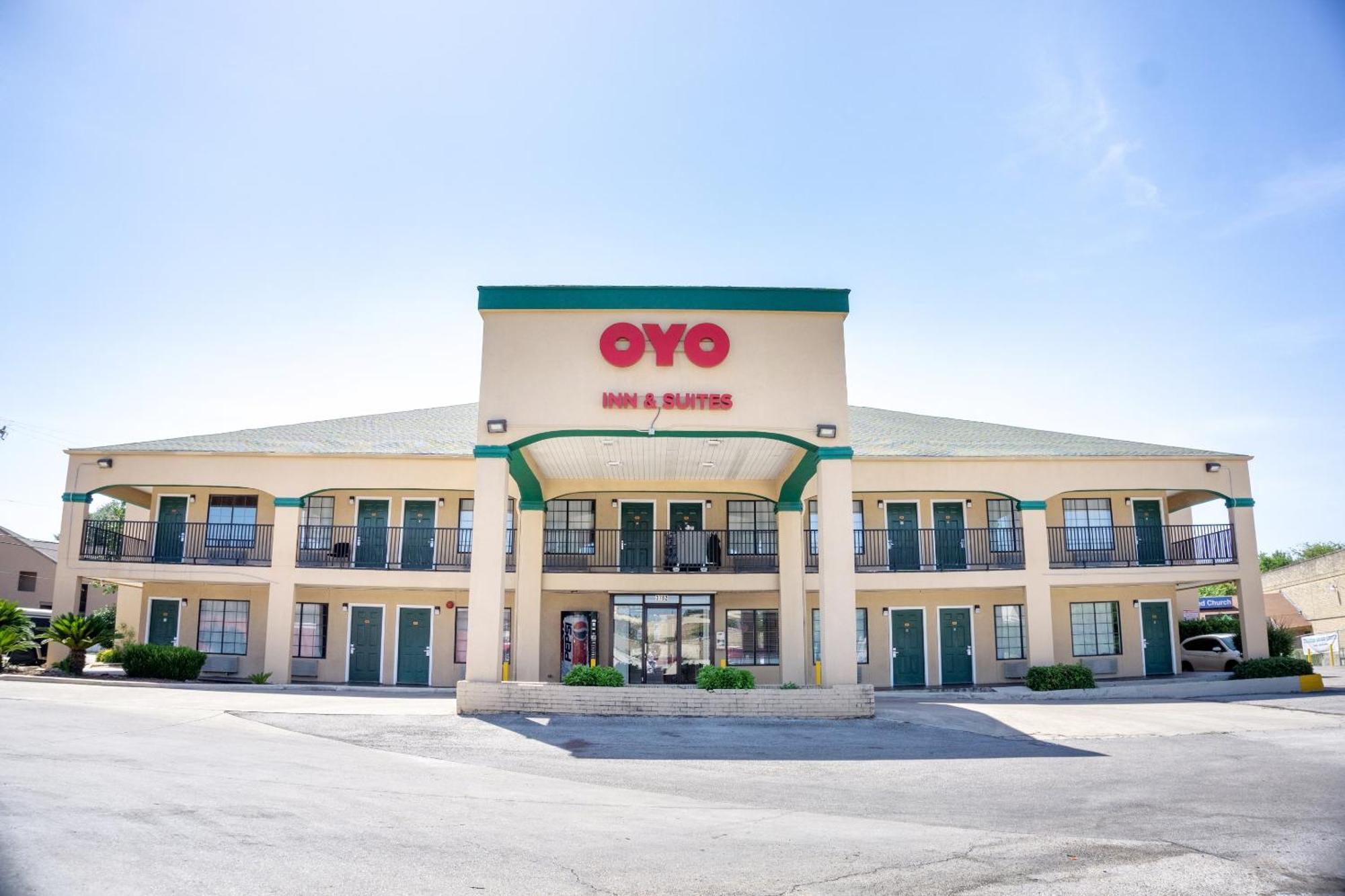 Oyo & Medical Center Hotel
