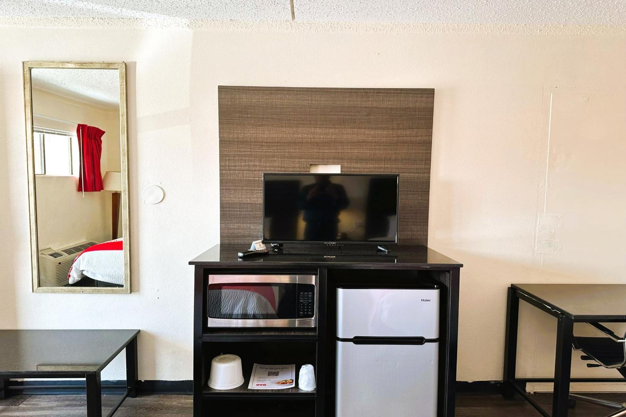 Hotel Oyo Lackland Afb Seaworld Hwy 90 W San Antonio