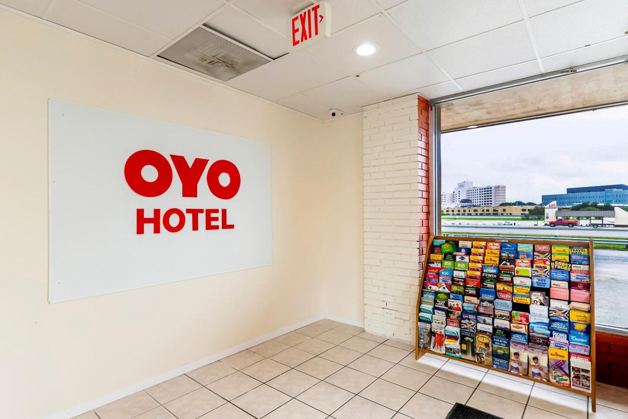 Oyo Lackland Afb Seaworld Hwy 90 W 2*