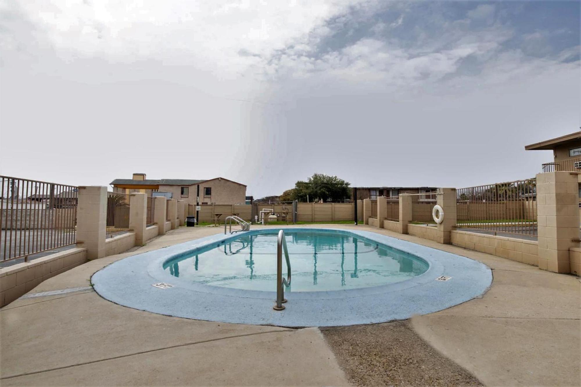 Hotel Oyo Lackland Afb Seaworld Hwy 90 W
