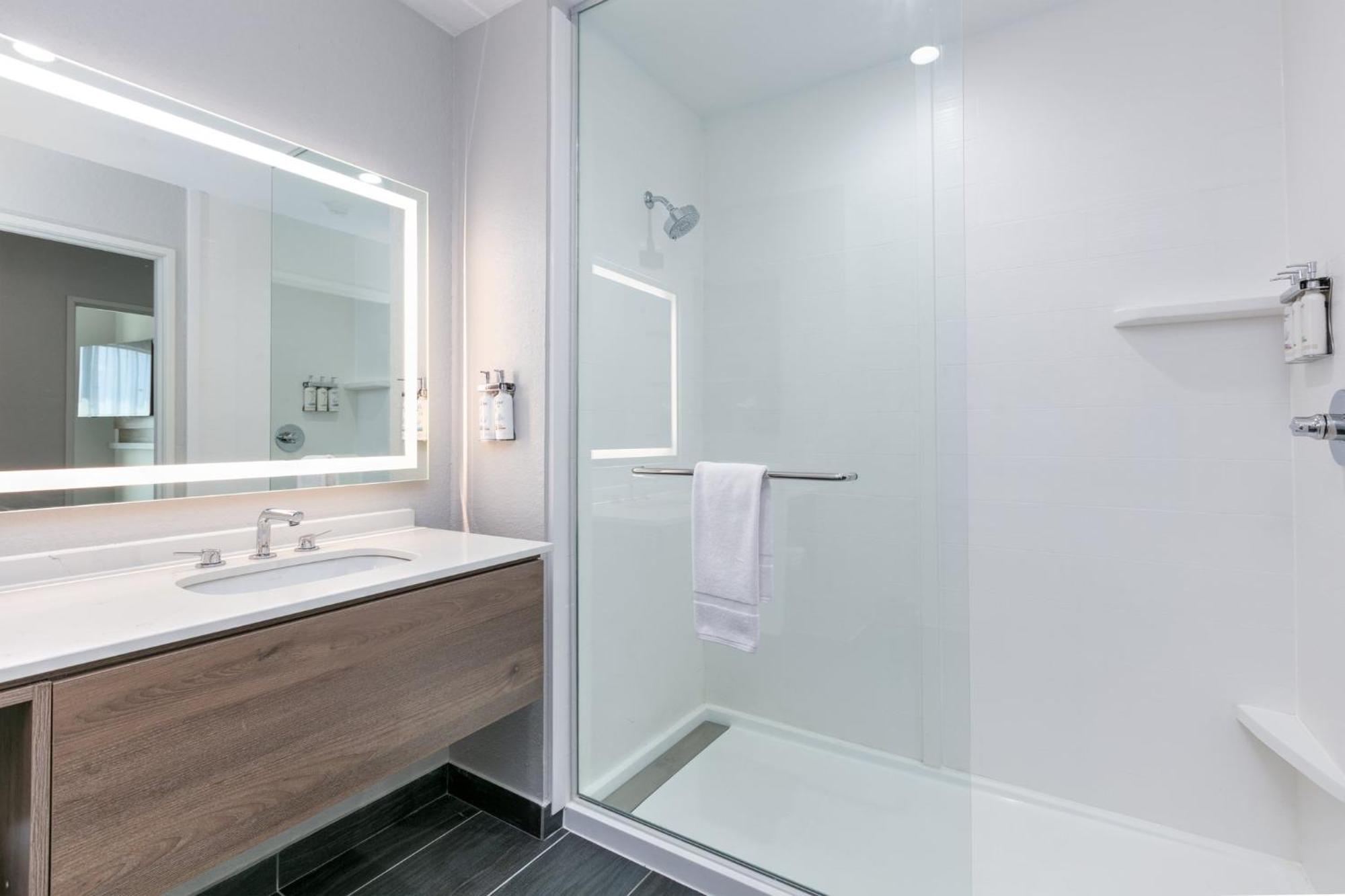 Hotel Staybridge Lackland Afb Area By Ihg San Antonio