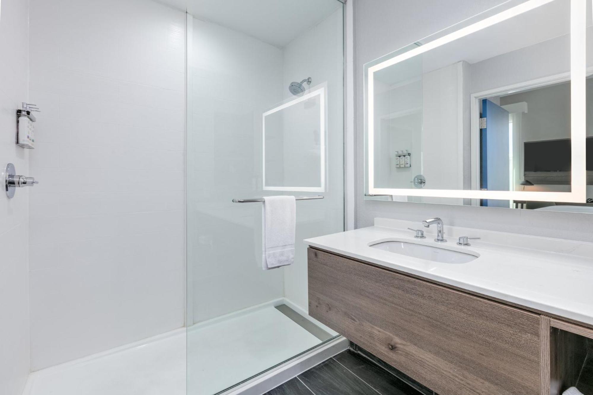 Staybridge Lackland Afb Area By Ihg * San Antonio