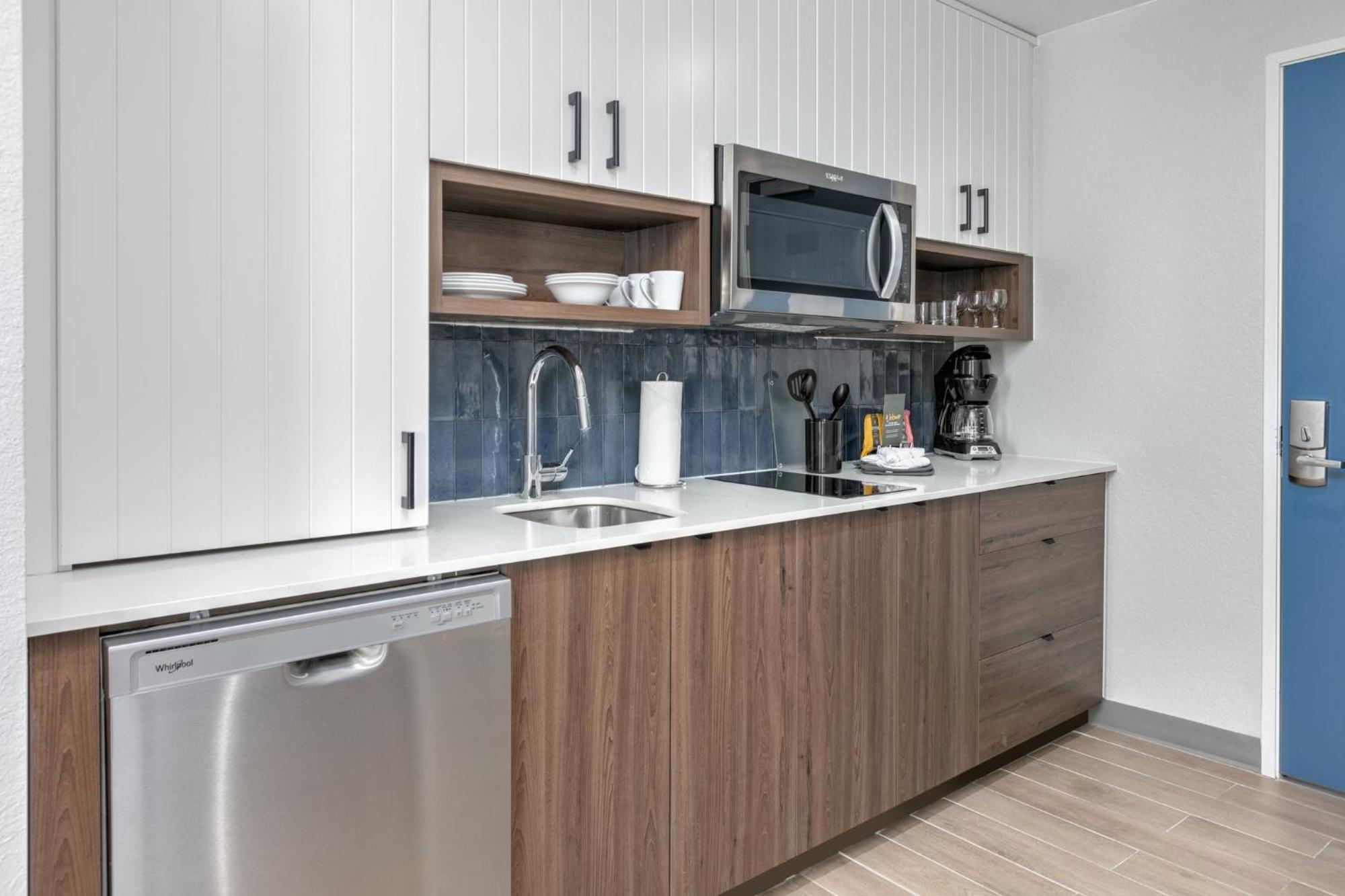 Hotel Staybridge Lackland Afb Area By Ihg