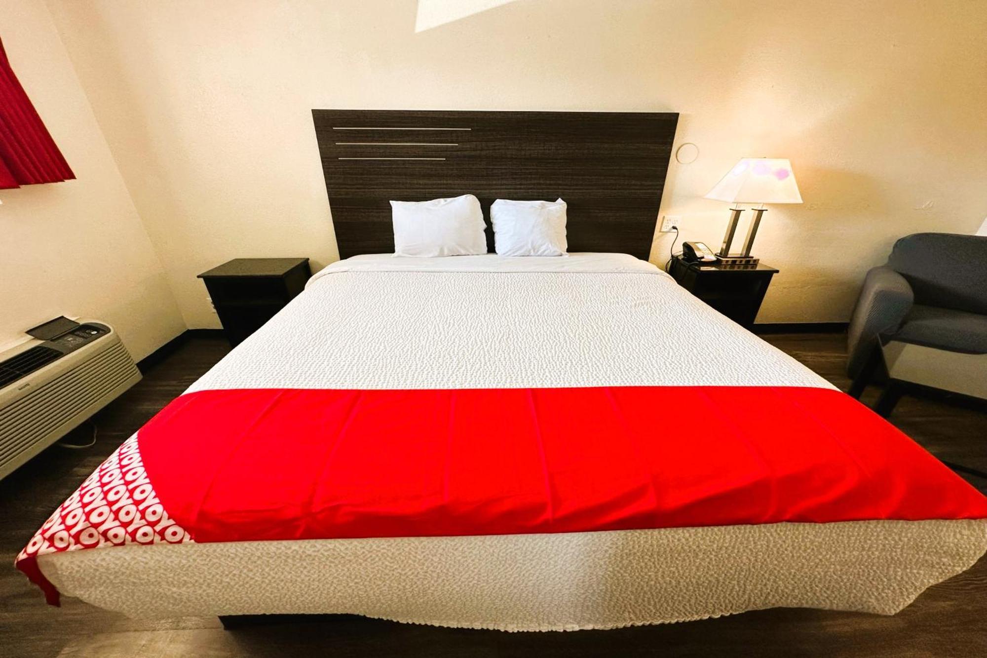 Hotel Oyo Lackland Afb Seaworld Hwy 90 W San Antonio
