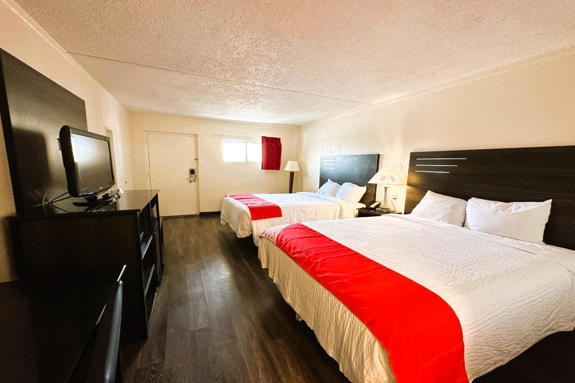 Oyo Lackland Afb Seaworld Hwy 90 W Hotel