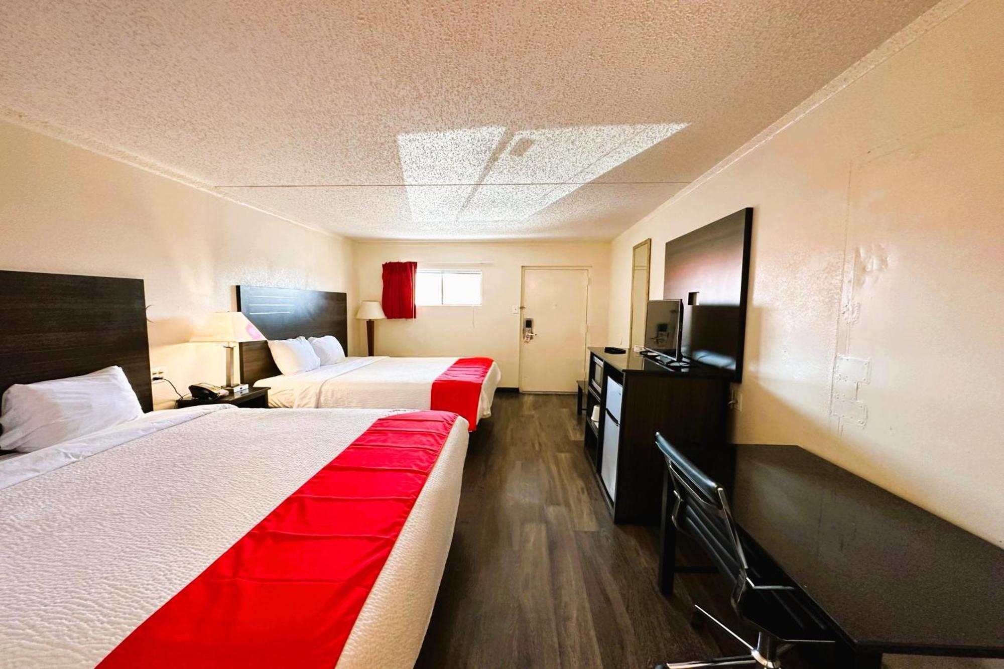 Oyo Lackland Afb Seaworld Hwy 90 W Hotel San Antonio