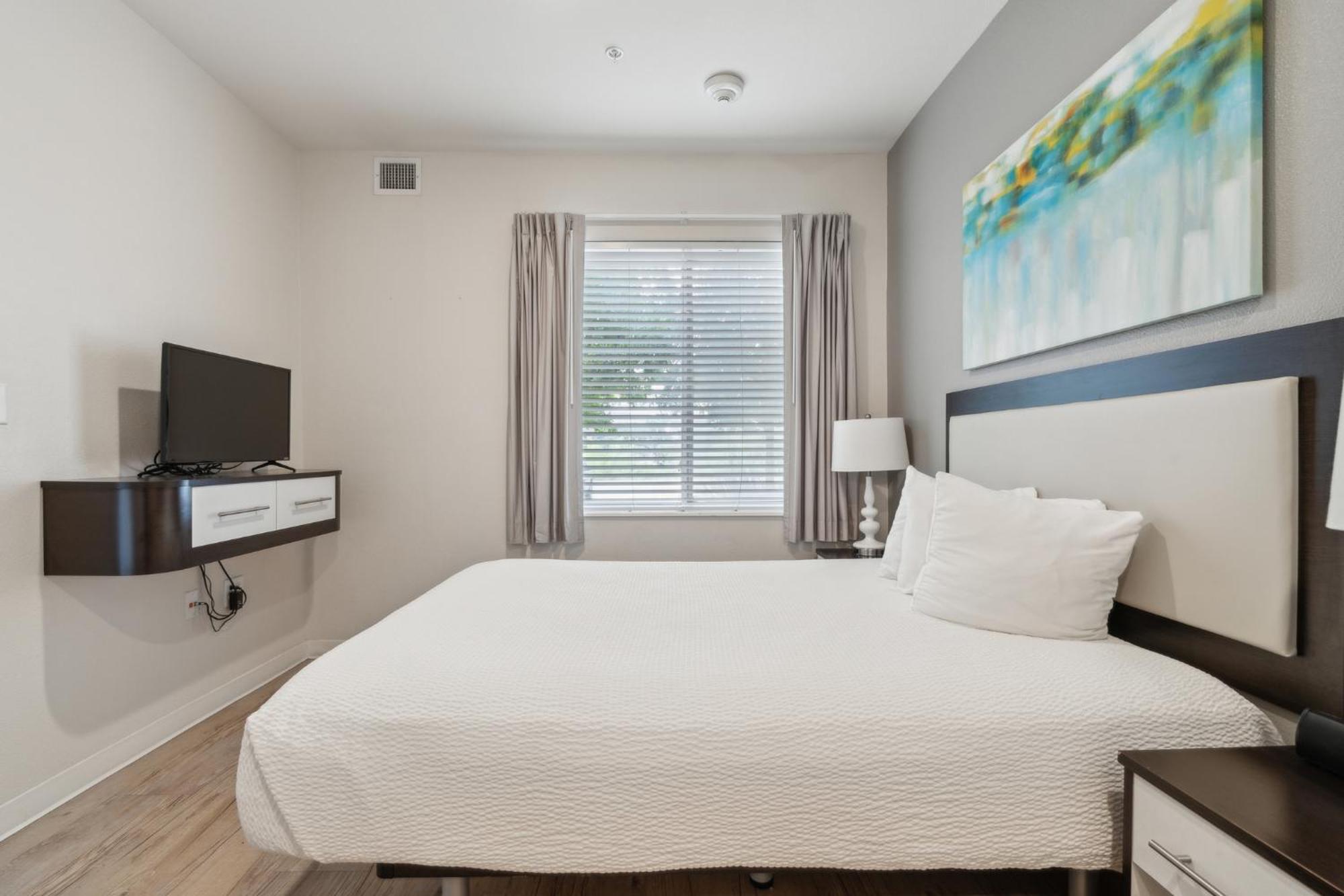 Simplicity At The Rim 1118 I Comfy 3 Bed 2 Bath Apartment *
