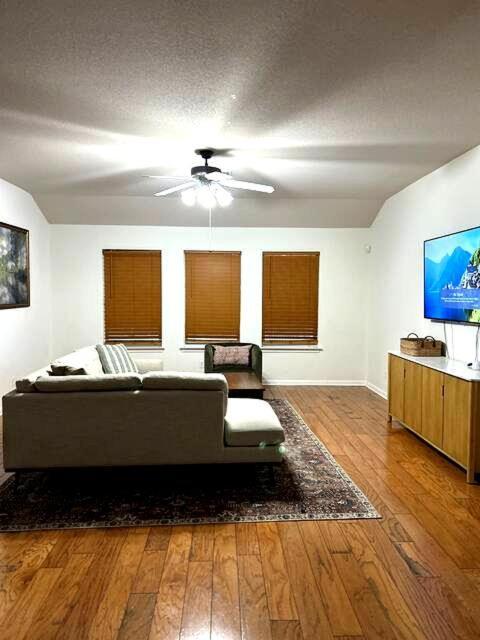 Private Near 6 Flags And Utsa Homestay *