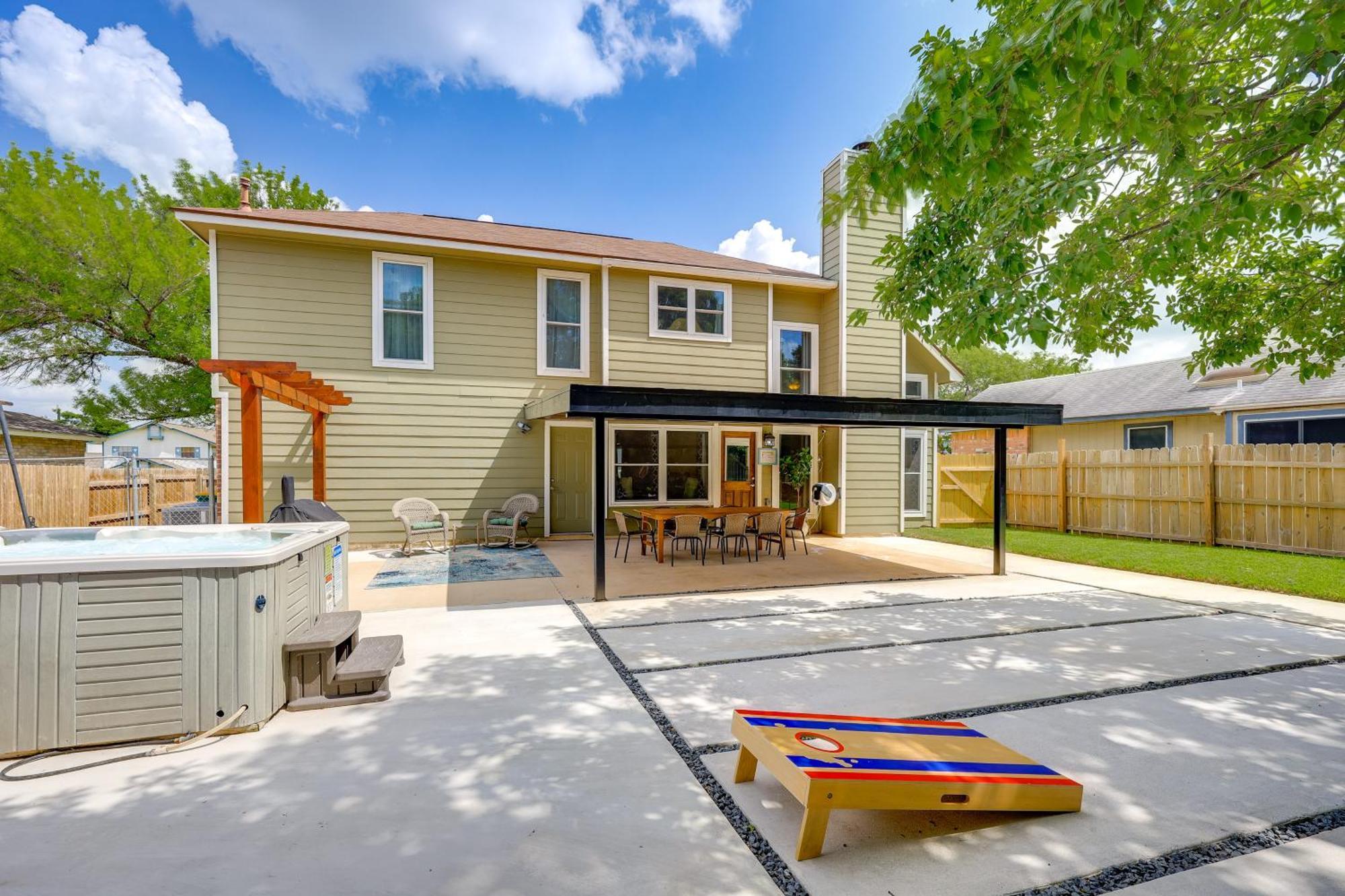 Dog-friendly Live Oak With Hot Tub And Game Room! *