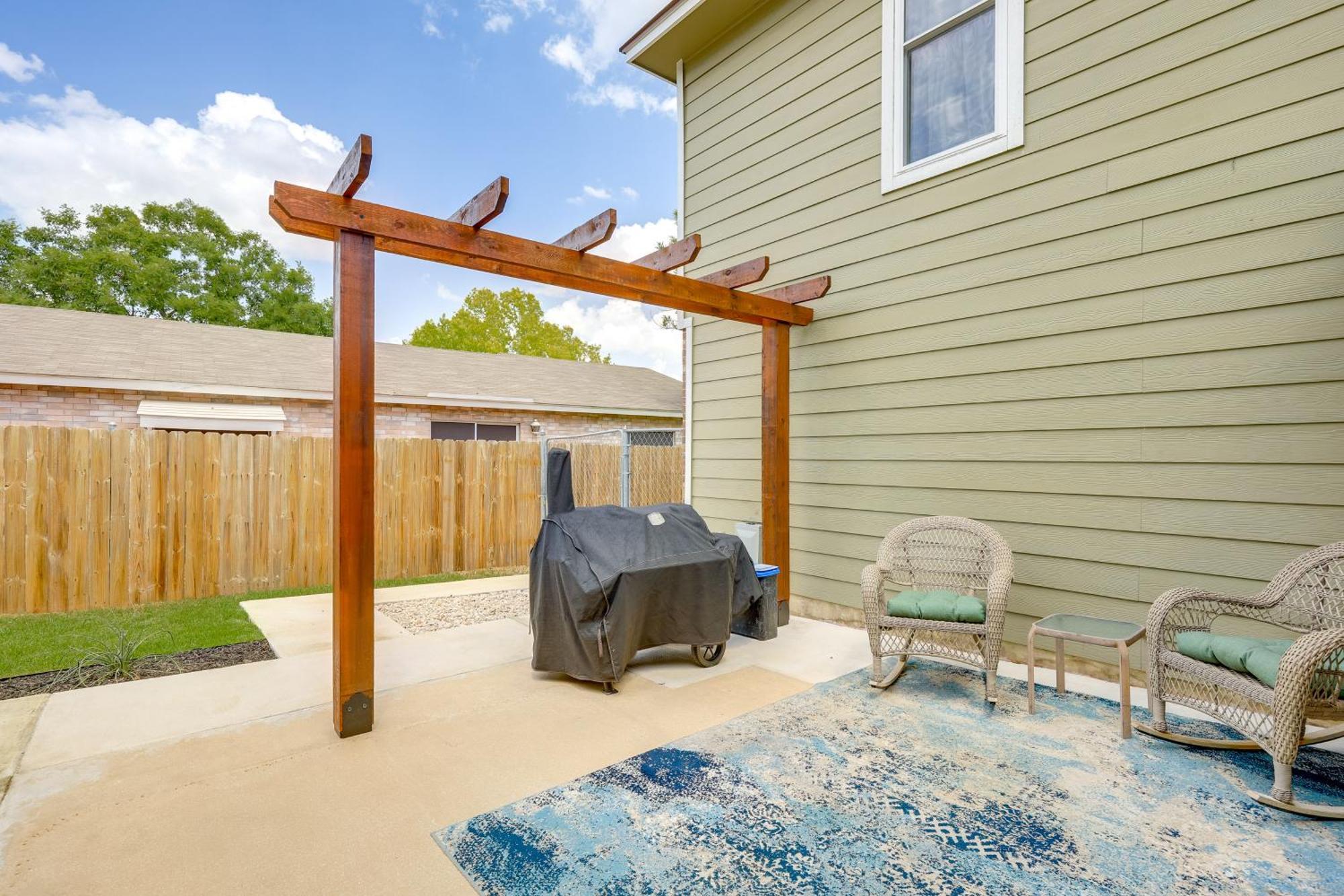 Dog-friendly Live Oak With Hot Tub And Game Room! Holiday home *