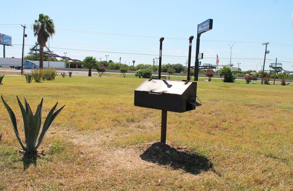 Hotel Americas Value - At&t Center/fort Sam Houston San Antonio