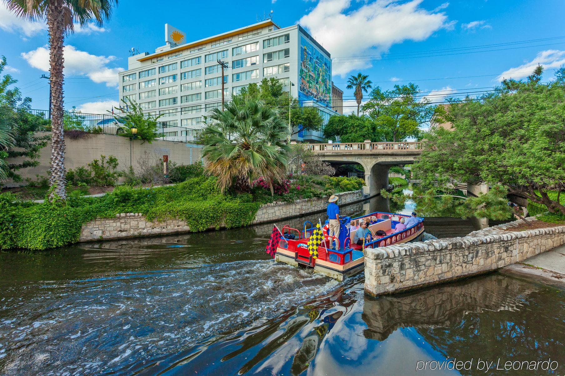 El Tropicano Riverwalk Hotel San Antonio