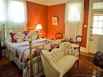 Bed & Breakfast Brackenridge House