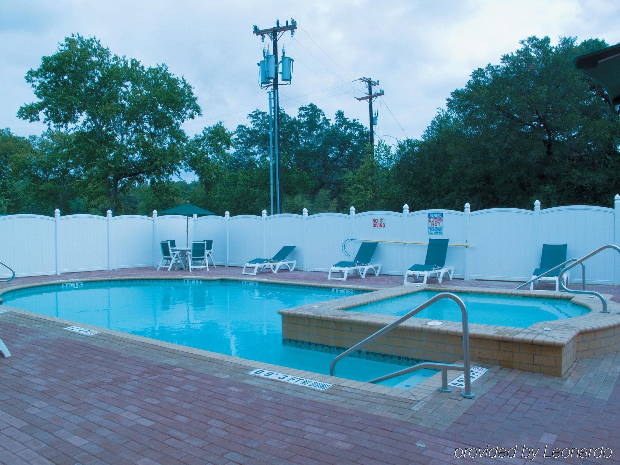 La Quinta By Wyndham San Antonio The Dominion