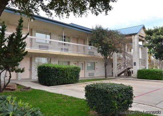 Lodge Econo Downtown South San Antonio