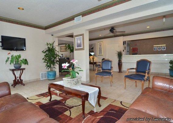 Lodge Econo Downtown South San Antonio