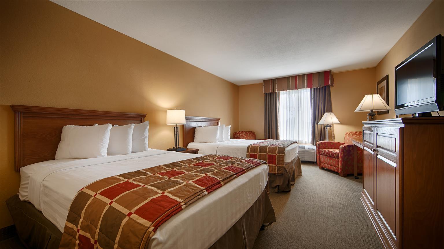 Western Ana Inn-airport Hotel 3*