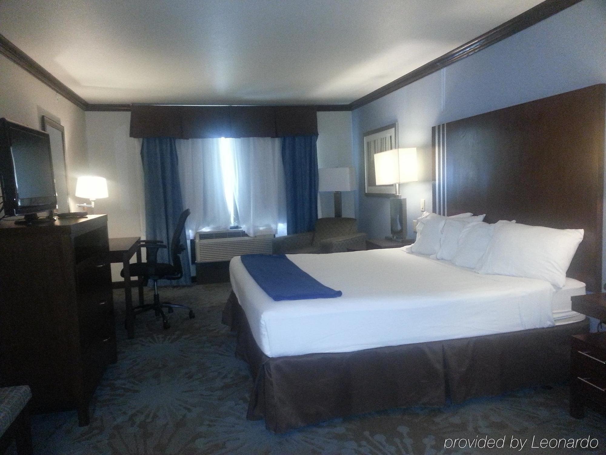 Express & Nw Near Seaworld By Ihg San Antonio
