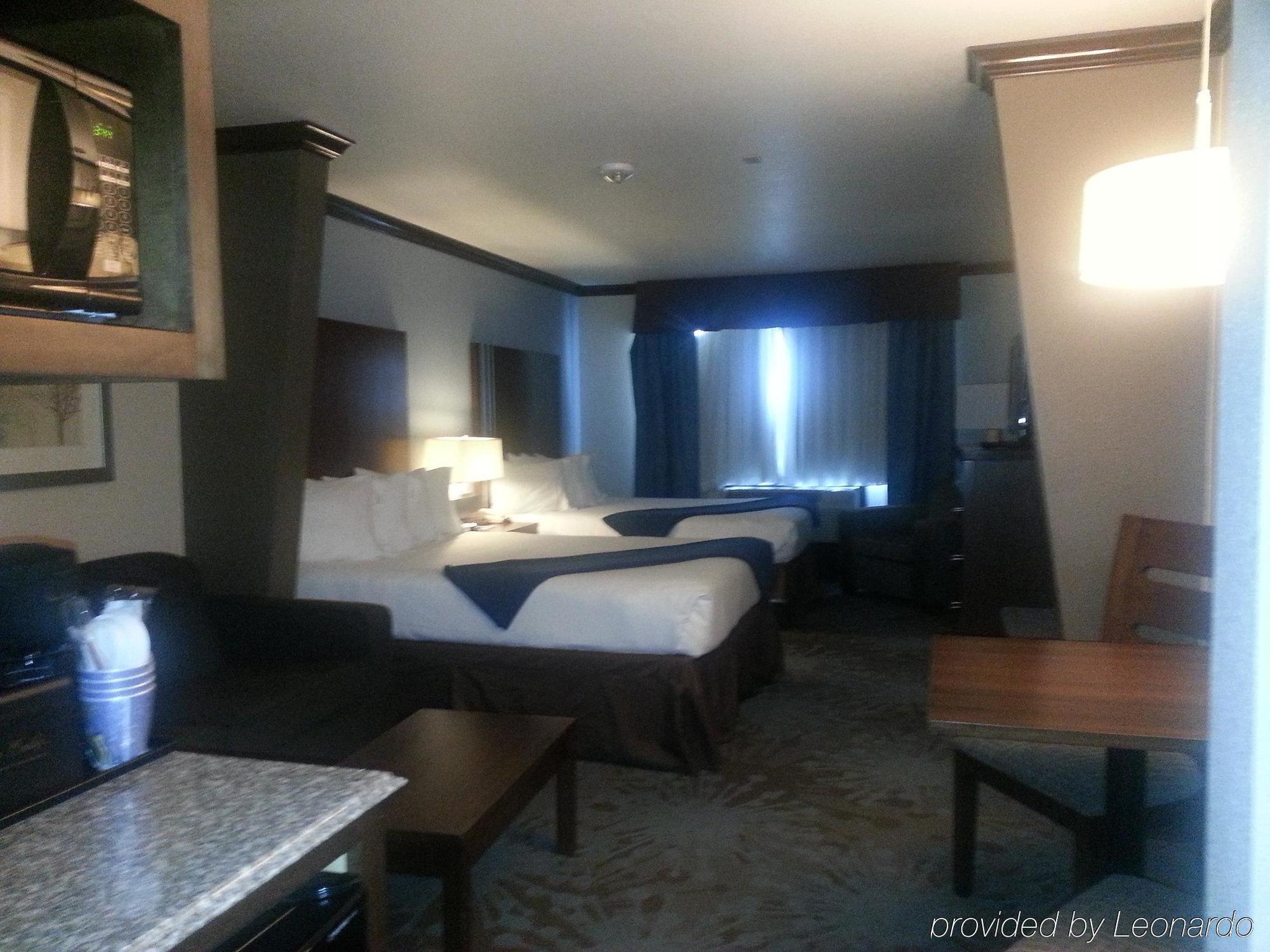 Express & Nw Near Seaworld By Ihg Hotel