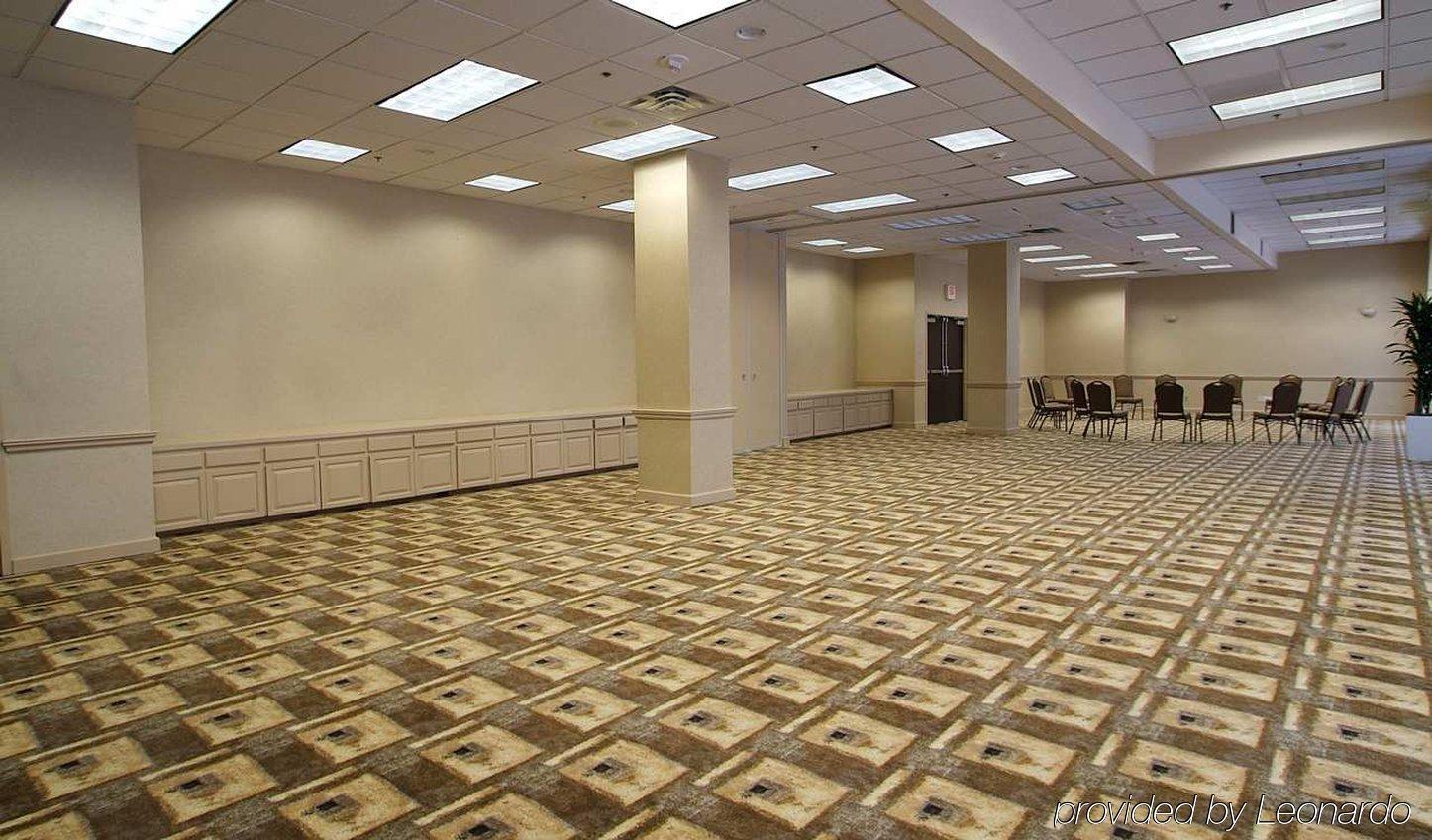 Doubletree By Hilton Downtown 4*