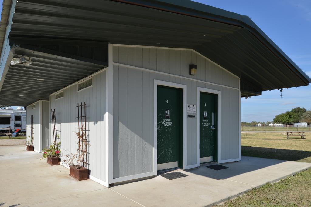 Alamo River Rv Ranch & Campground - A Cruise Inn Park