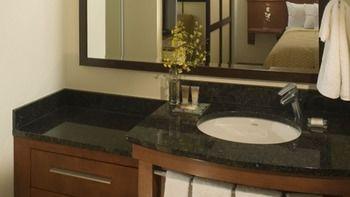 Hyatt Place Airport/quarry Market 3*