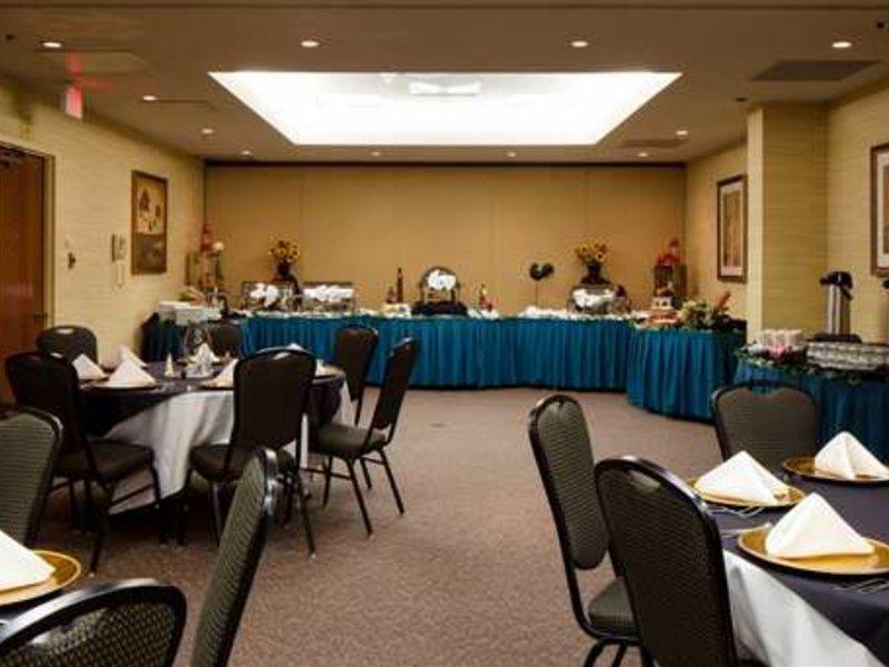 Hotel Embassy Airport San Antonio