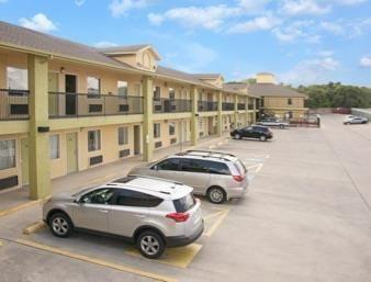 Days By Wyndham Interstate Hwy 35 North San Antonio
