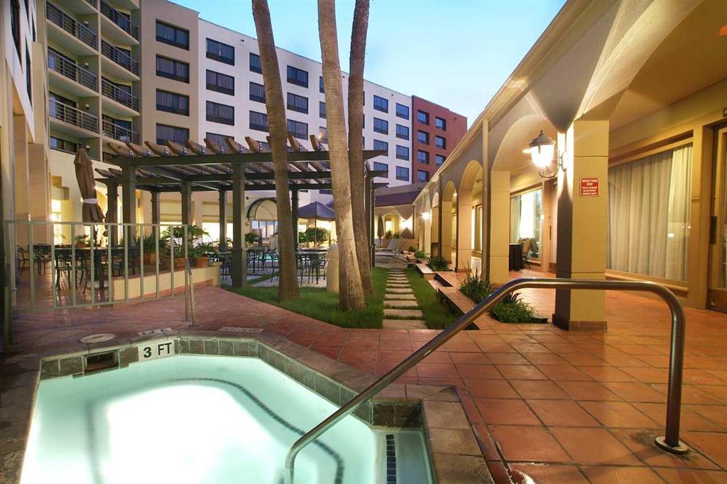 Hotel Doubletree By Hilton Downtown 4*