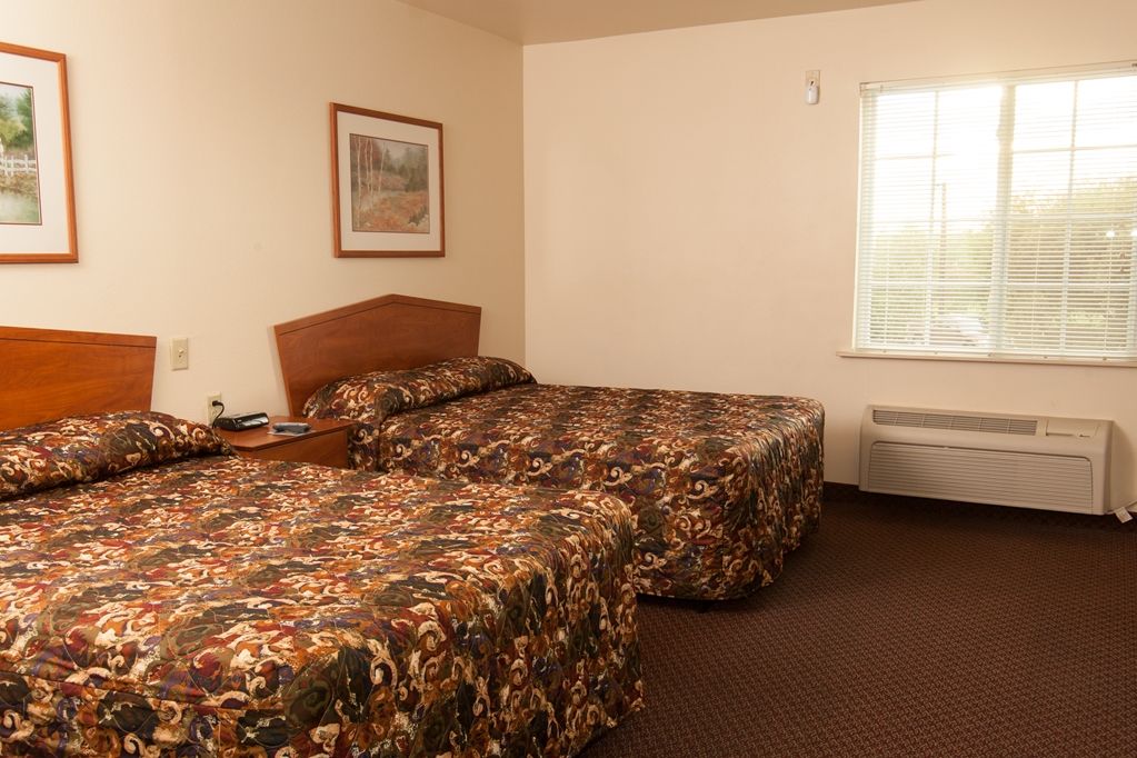 Woodspring South Hotel 2*