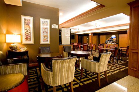 Express & - Downtown Market Area By Ihg Hotel