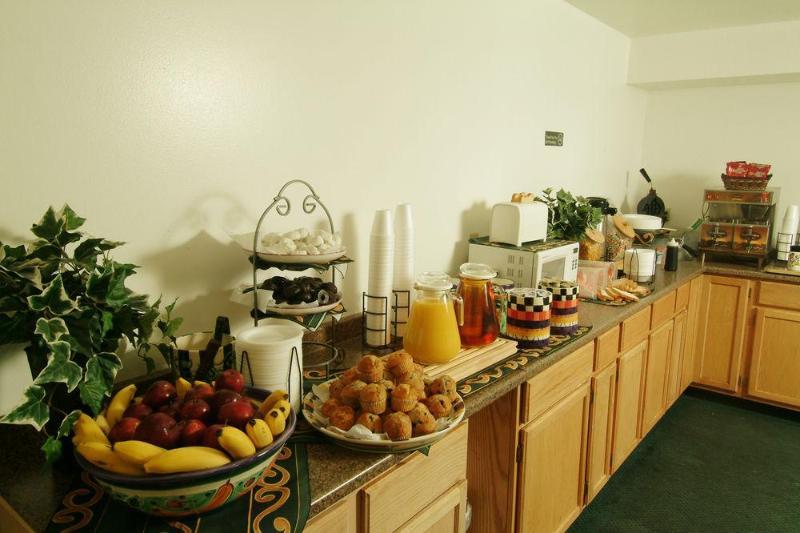 Motel Super 8 By Wyndham Pearl District Downtown 2*