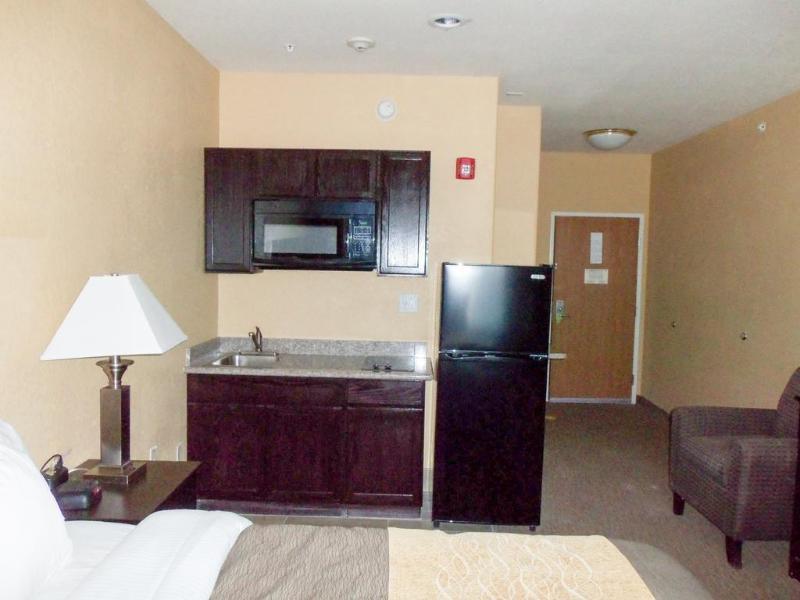 Inn Comfort Near Frost Bank Center