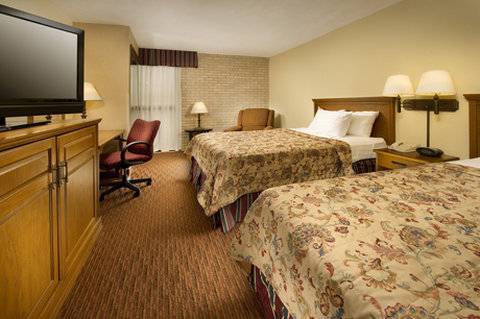 Hotel Drury & Northeast San Antonio
