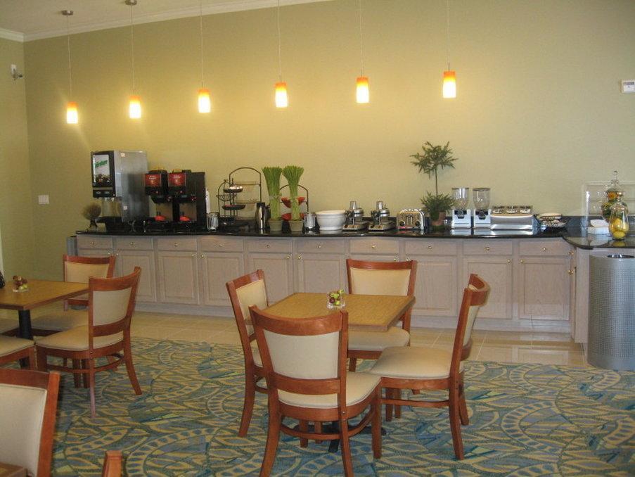 La Quinta By Wyndham San Antonio The Dominion