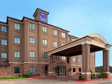 Sleep & At Six Flags Hotel 3*