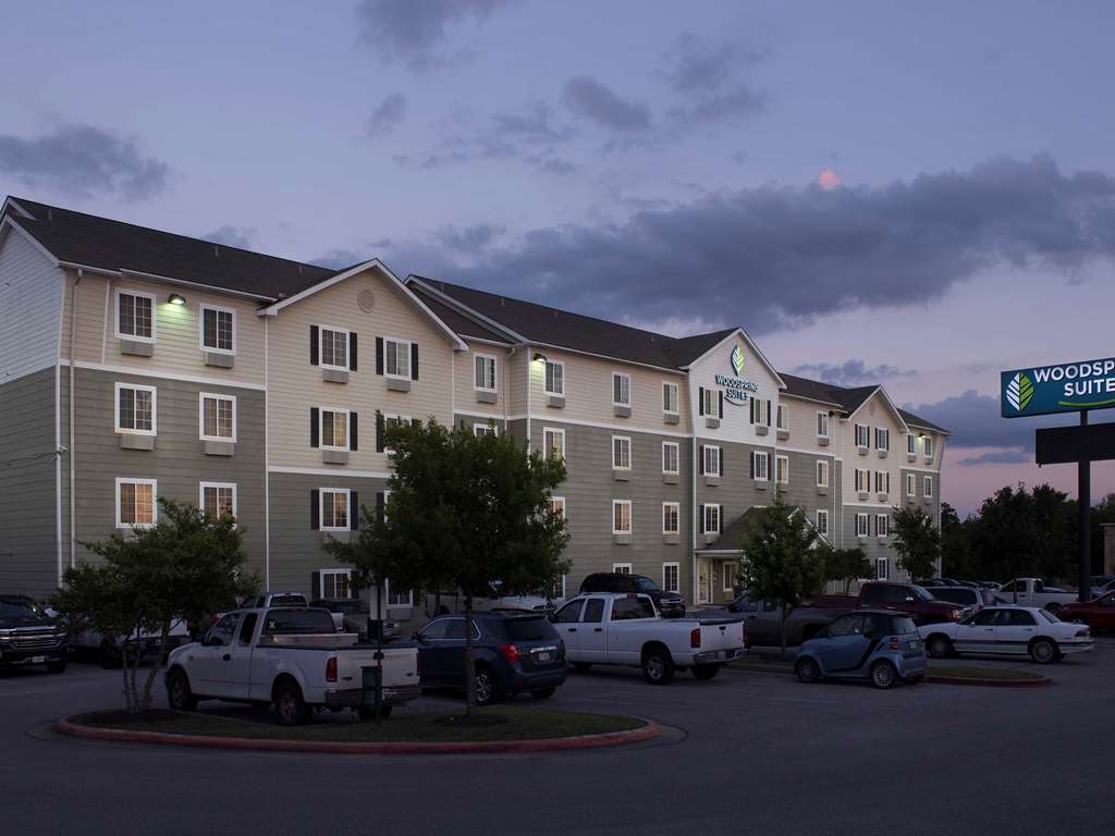 Woodspring San Antonio North I-35 Live Oak