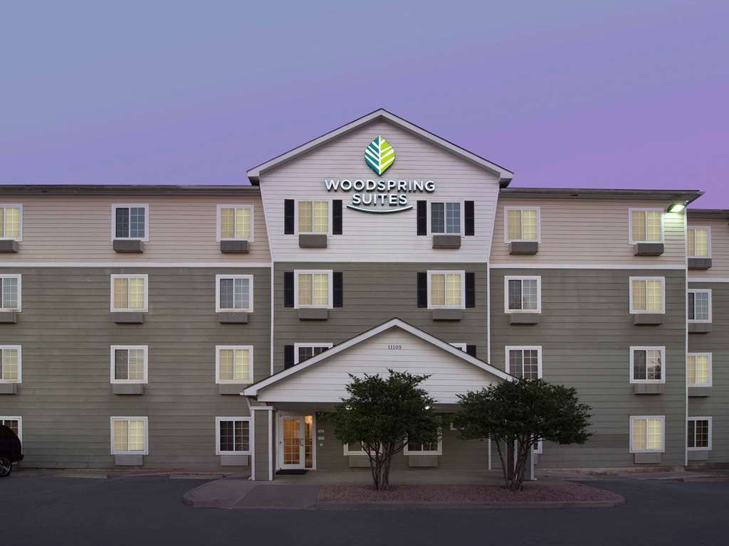 Woodspring San Antonio North I-35