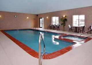 Hotel Sleep & At Six Flags San Antonio