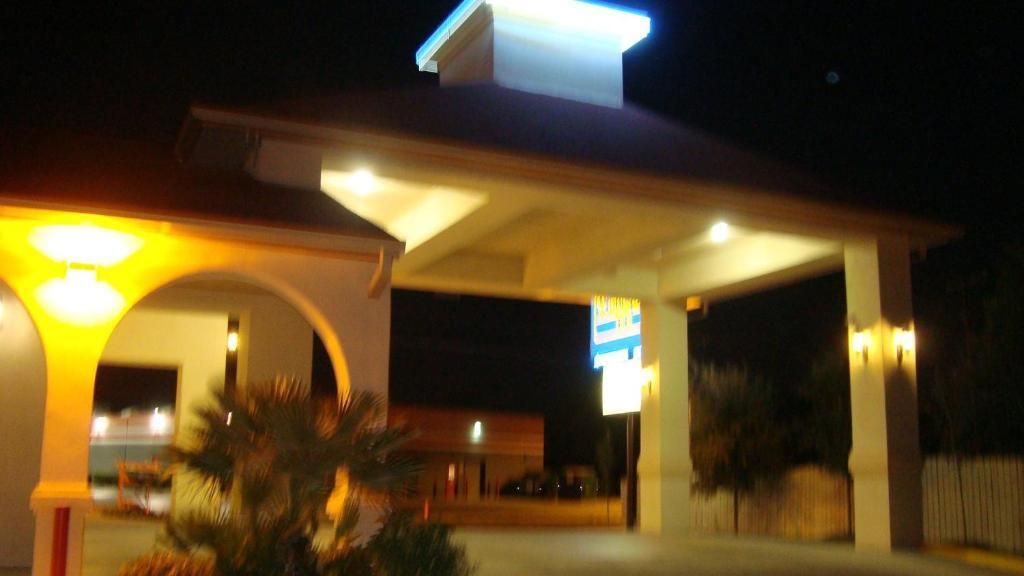 Motel Winnquest Near Ft. Sam Houston San Antonio